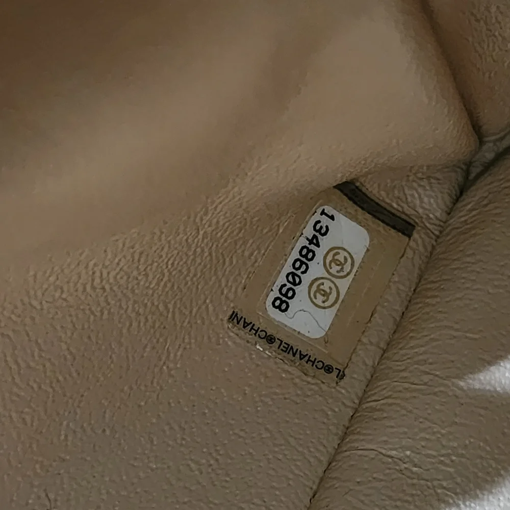 RARE Chanel Cream Lambskin Single Flap - Picture 7 of 13